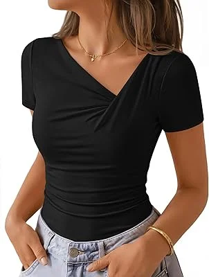 ZESICA Camisetas femininas manga curta gola assimétrica franzido slim fit 2026 verão casul roupas modernas Y2K Tops para sair