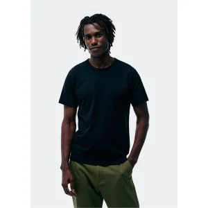 Camiseta Básica Masculina Manga Curta Slim - Preto por R$49,99 na Hering (17% OFF)