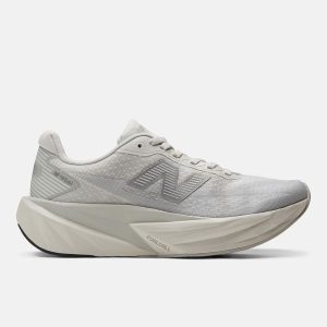 Tênis New Balance Fuelcell Rebel V5 Grey Days Feminino por R9,99 na New Balance (20% OFF)